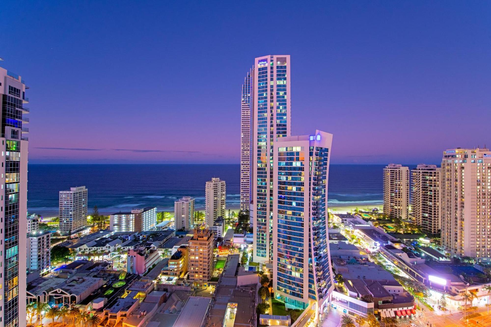 Self-contained At Circle On Cavill - Privately Managed - Wow Apartment Gold Coast