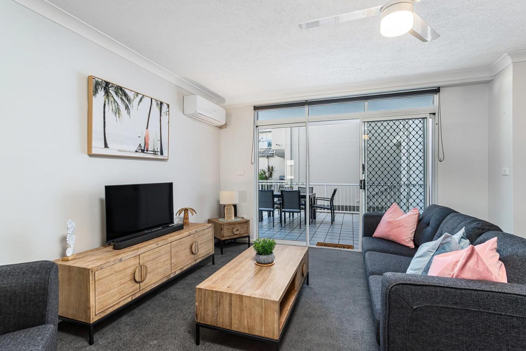 Apartment Relaxation Awaits At Runaway Cove *