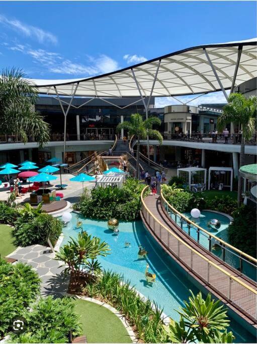 Private Sky Terrace Classic Penthouse 2 Car Parks Gold Coast
