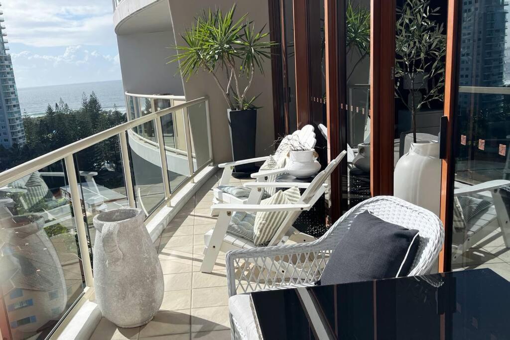 Private Sky Terrace Classic Penthouse 2 Car Parks * Gold Coast