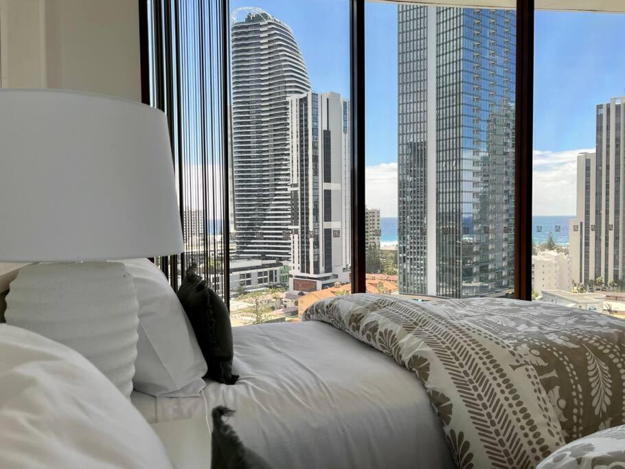 Apartment Private Sky Terrace Classic Penthouse 2 Car Parks Gold Coast