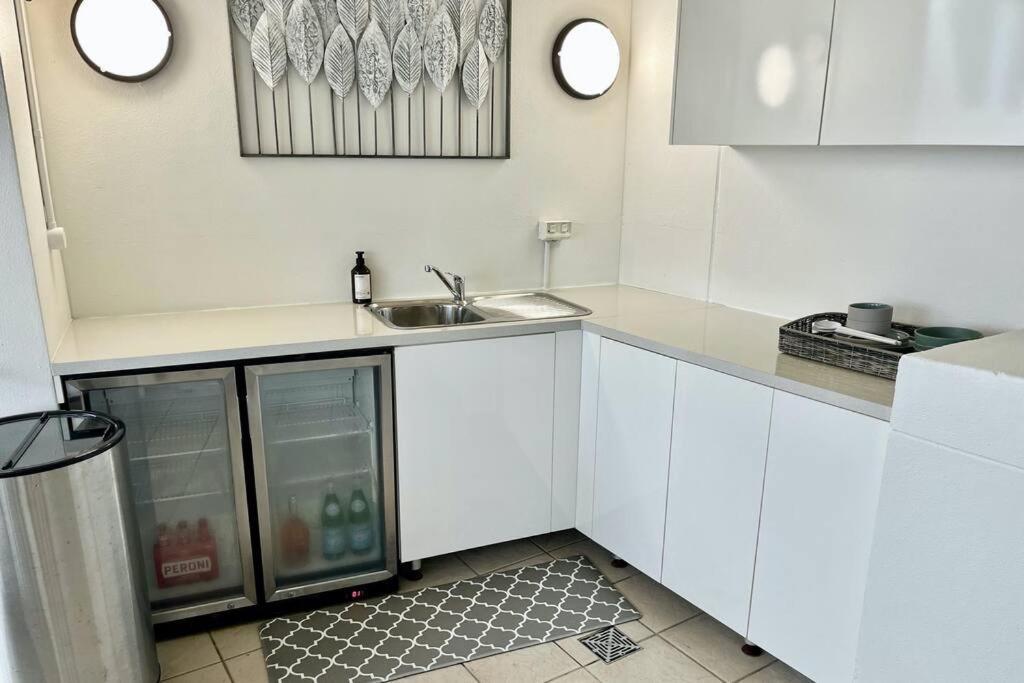Private Sky Terrace Classic Penthouse 2 Car Parks Gold Coast