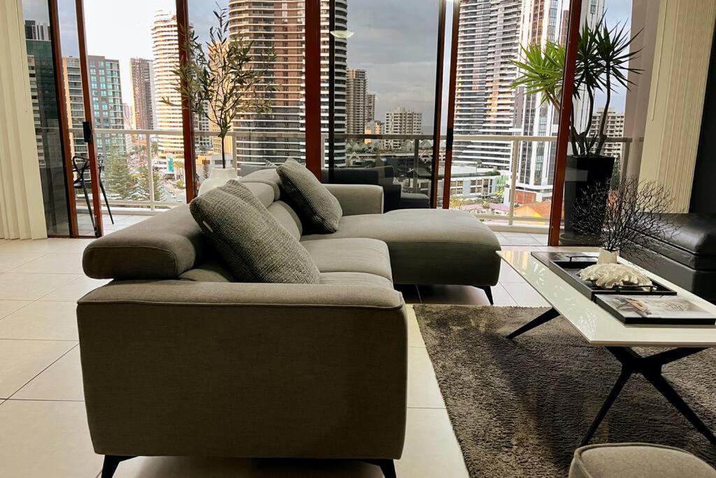 Apartment Private Sky Terrace Classic Penthouse 2 Car Parks