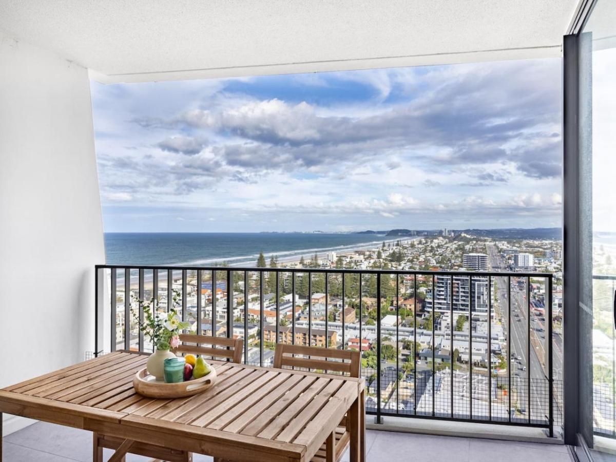 Walk To 2br Pool Gym Free Carpark *