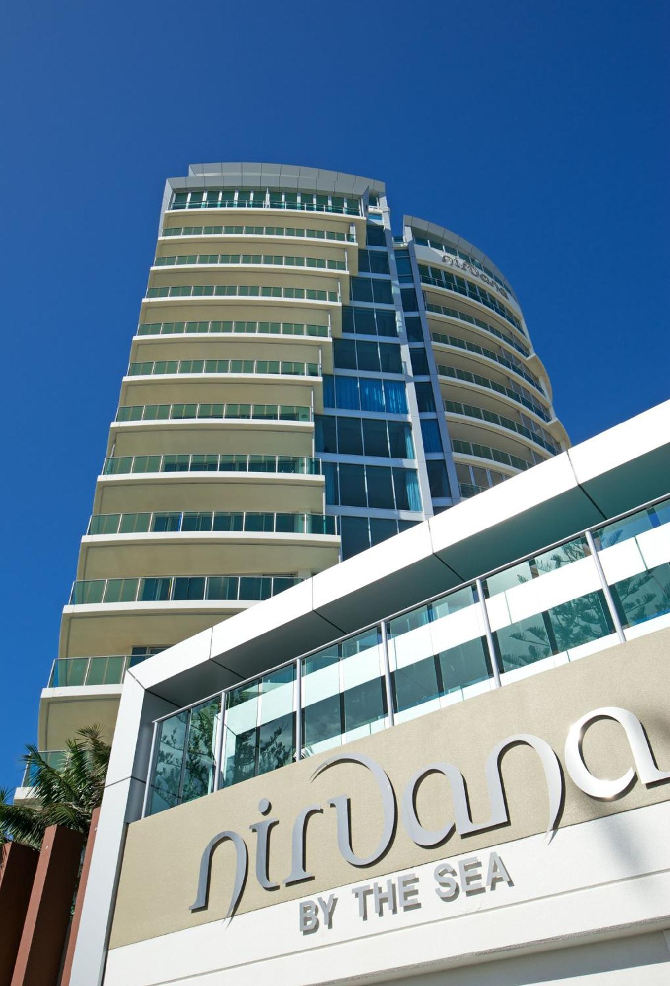 Aparthotel Nirvana By The Sea 4*