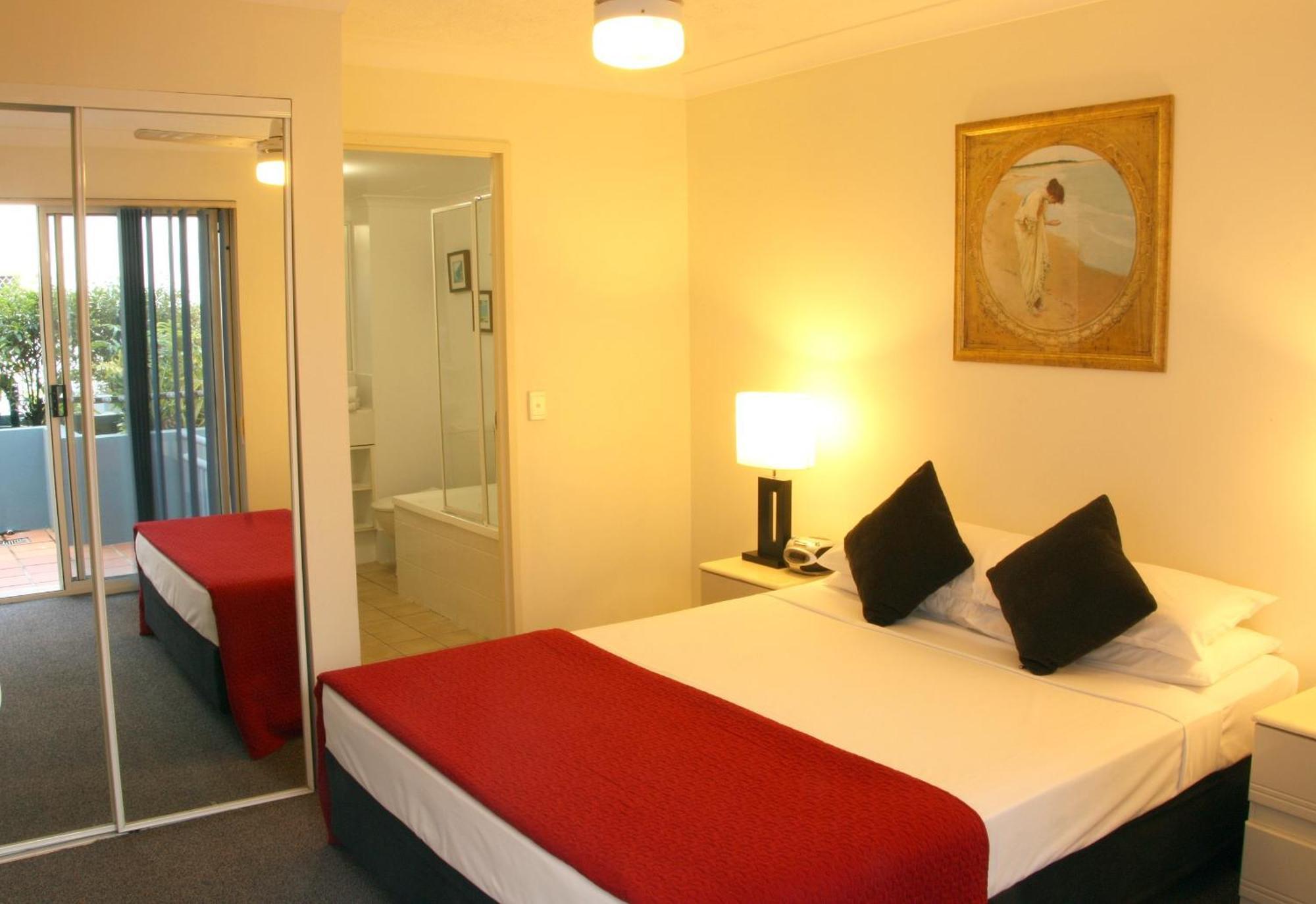 Santana Surfers Paradise Aparthotel