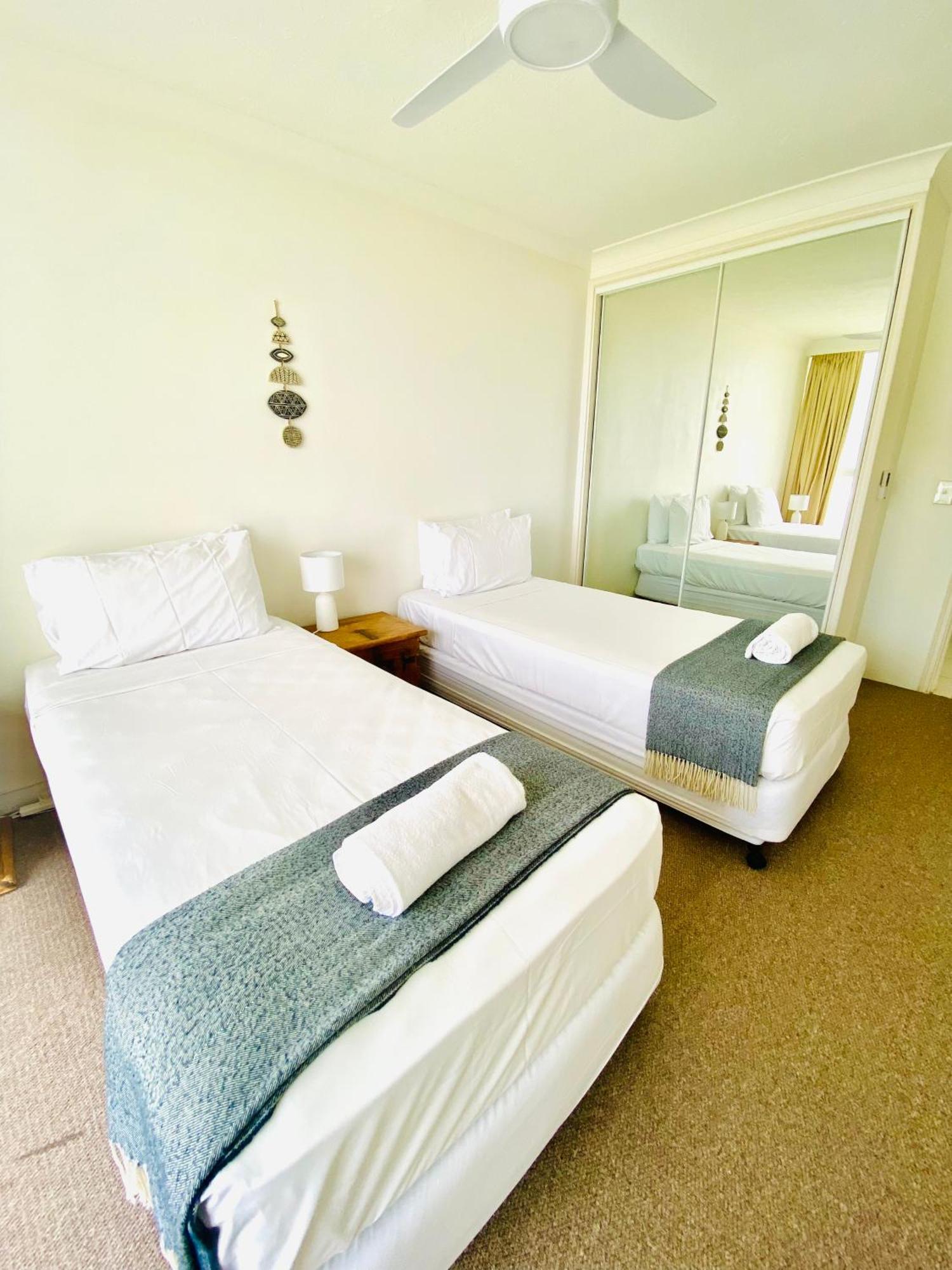 One The Esplanade On Surfers Paradise Gold Coast