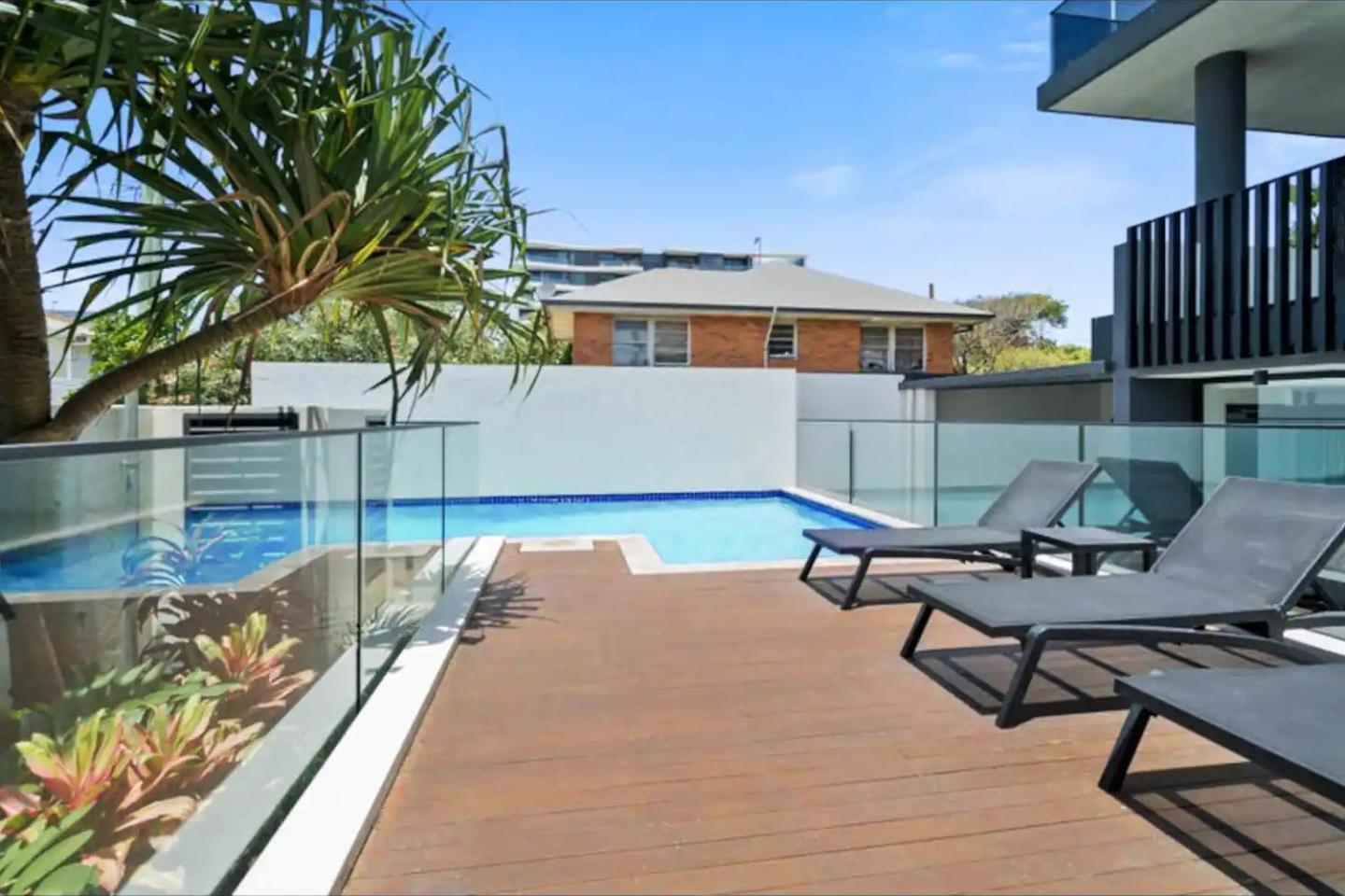 5th Floor Beachside Ocean View With Wi-fi, Pool And Gym Apartment