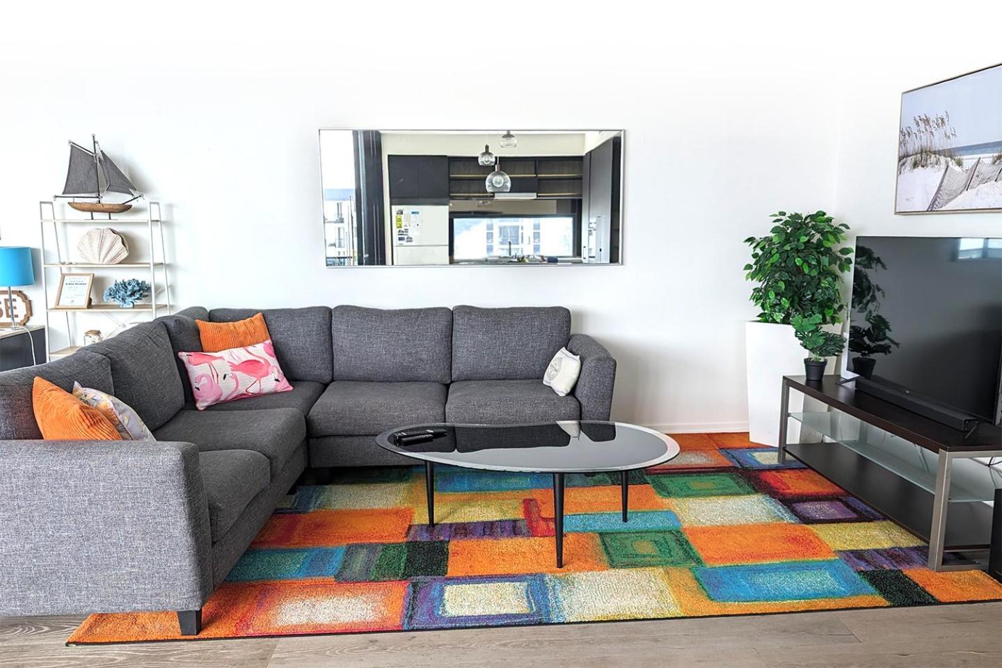 Apartment 5th Floor Beachside Ocean View With Wi-fi, Pool And Gym *