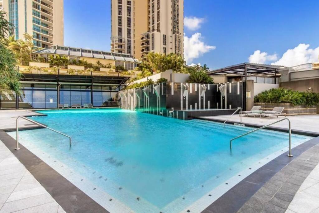 Apartment 2 Bedroom Circle On Cavil *