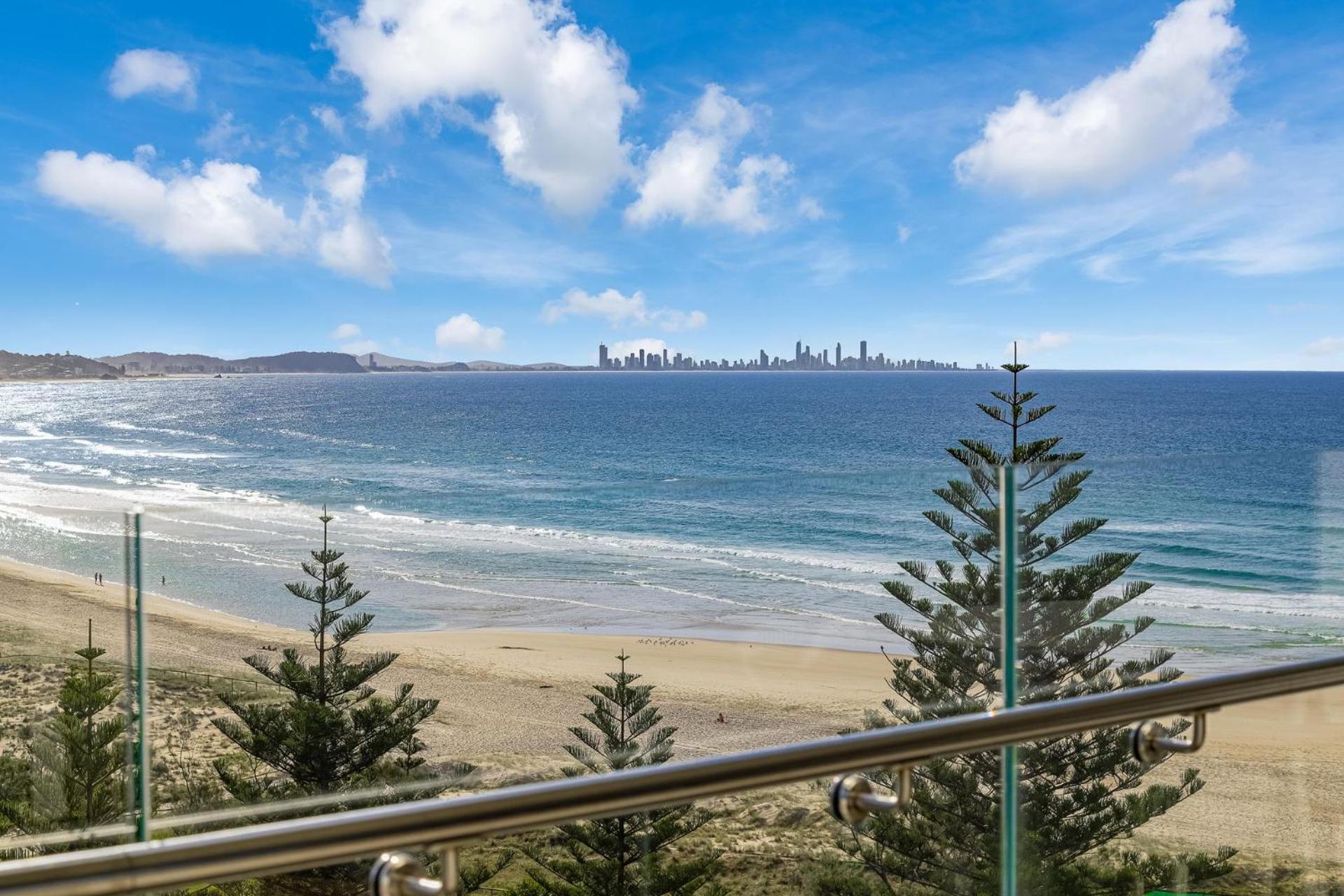 Miles At Kirra Unit 907