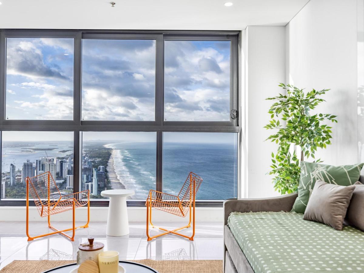 Views From Cloud 1 Min To 2br Pool Gym Apartment
