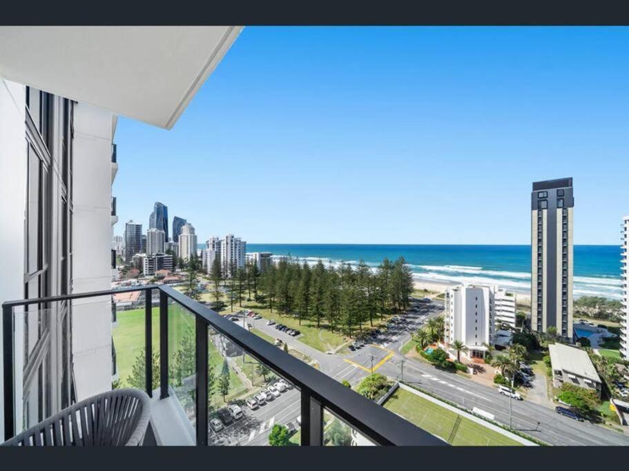 Opus Broadbeach - Hosted By Coastal Letting Company Apartment Gold Coast