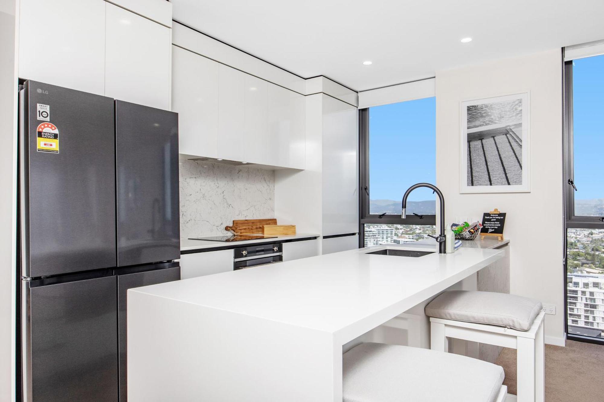 Opus Luxe 21st Flr Stunning Ocean Views * Gold Coast