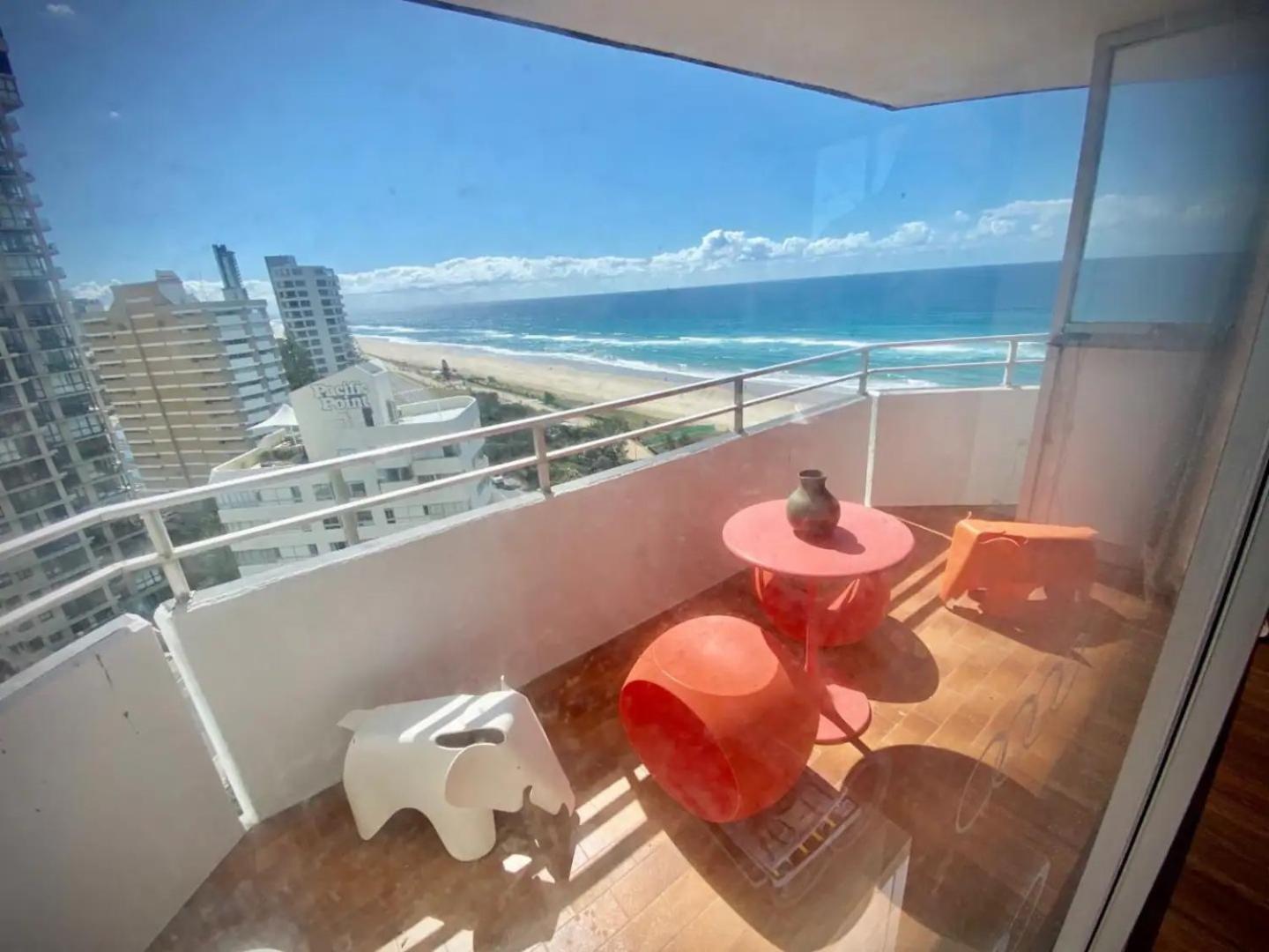 Absolute Beachfront Main Gold Coast