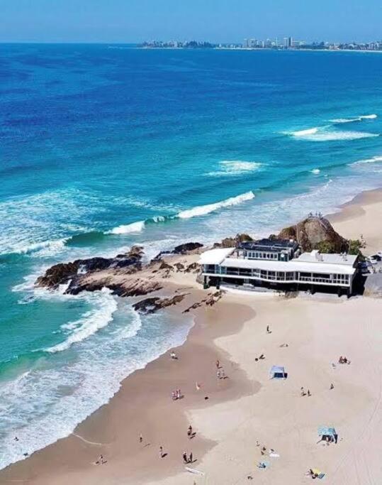 Hidden Escape With Stunning Ocean Views Apartment