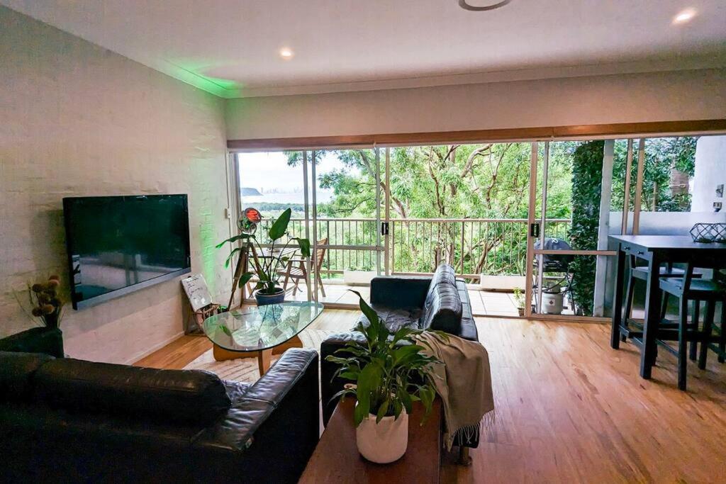 Apartment Hidden Escape With Stunning Ocean Views Gold Coast