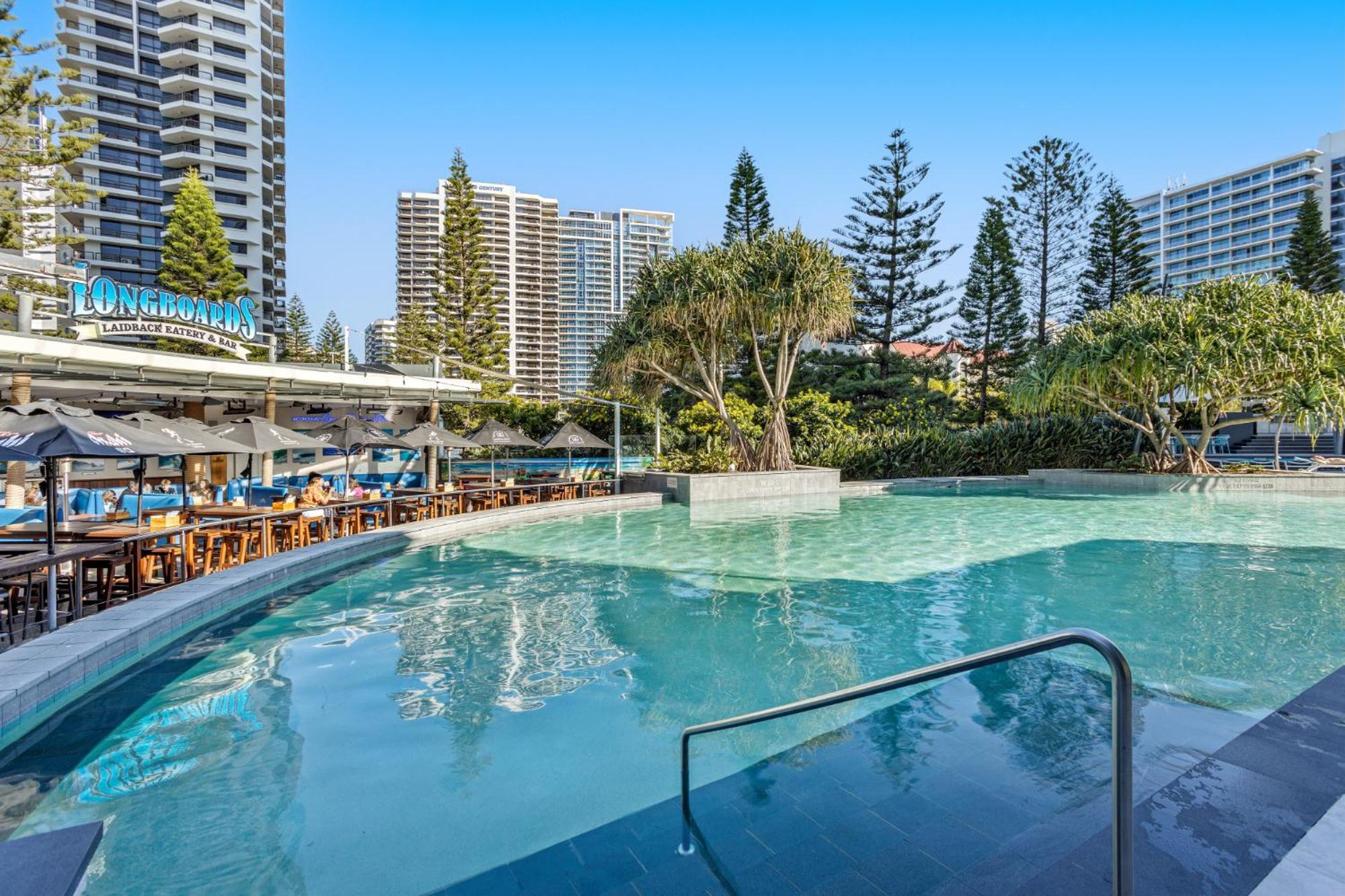 Apartment Sunny With Pool Games & Gym