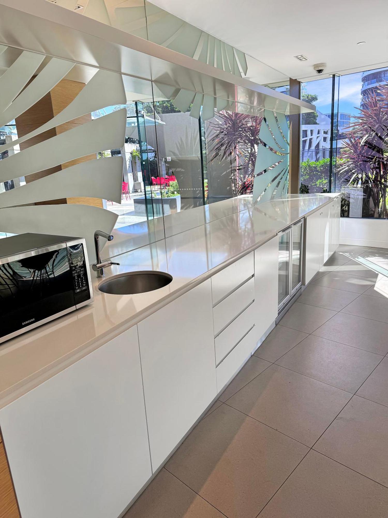 Oracle 28th Floor Tower 2 Ocean Views! - Gc Getaways *