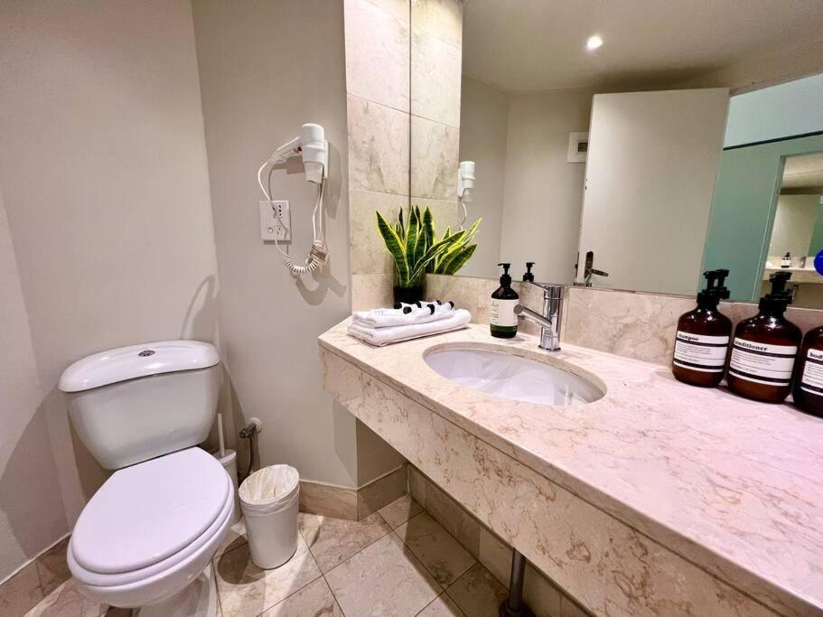 L15 Ocean View With 2 Beds Gold Coast