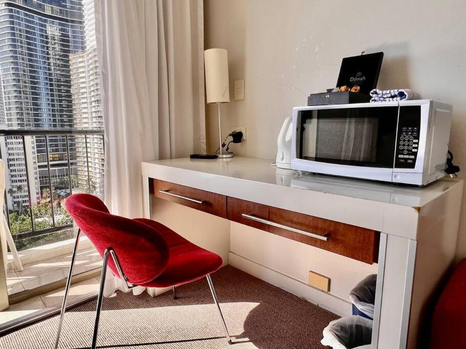 Ocean Front Studio, 2beds, Free Wi-fi *