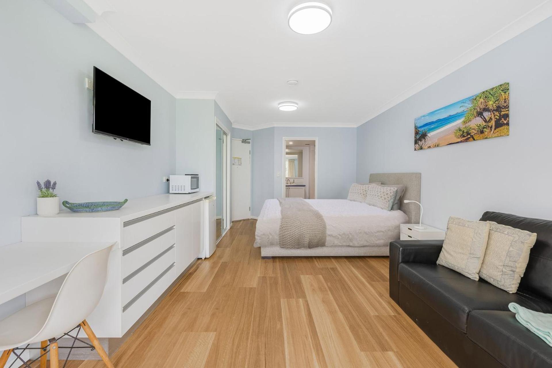 Apartment Calypso Plaza Unit 223 *