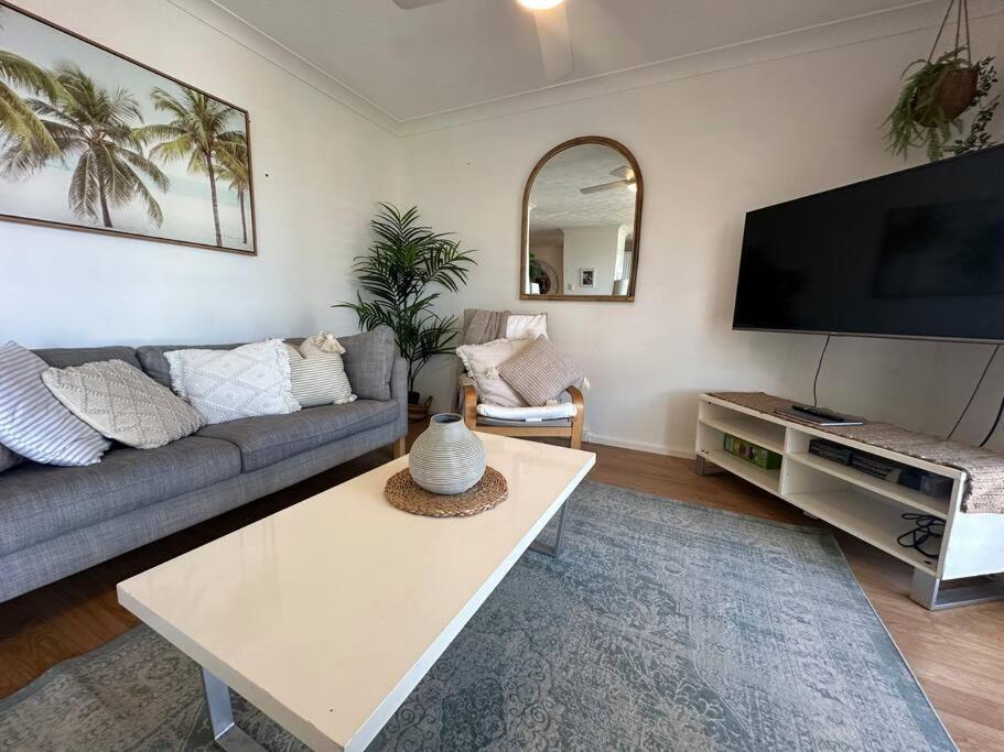 Apartamento Ocean View Dreaming, Metres To The Beach! Gold Coast