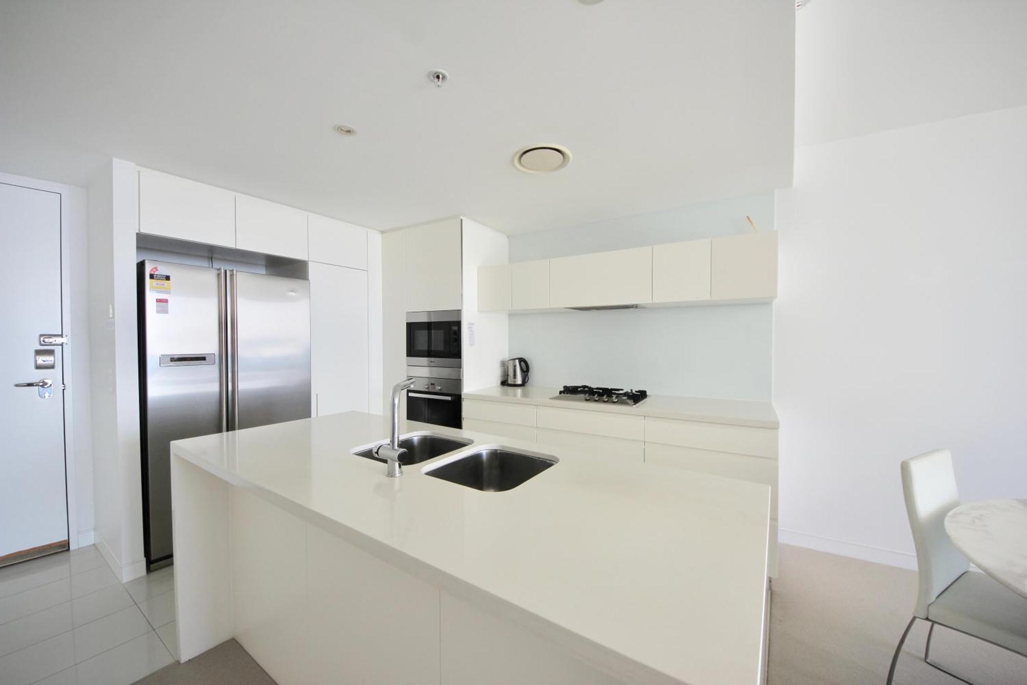 Oracle 2705 Apartment *