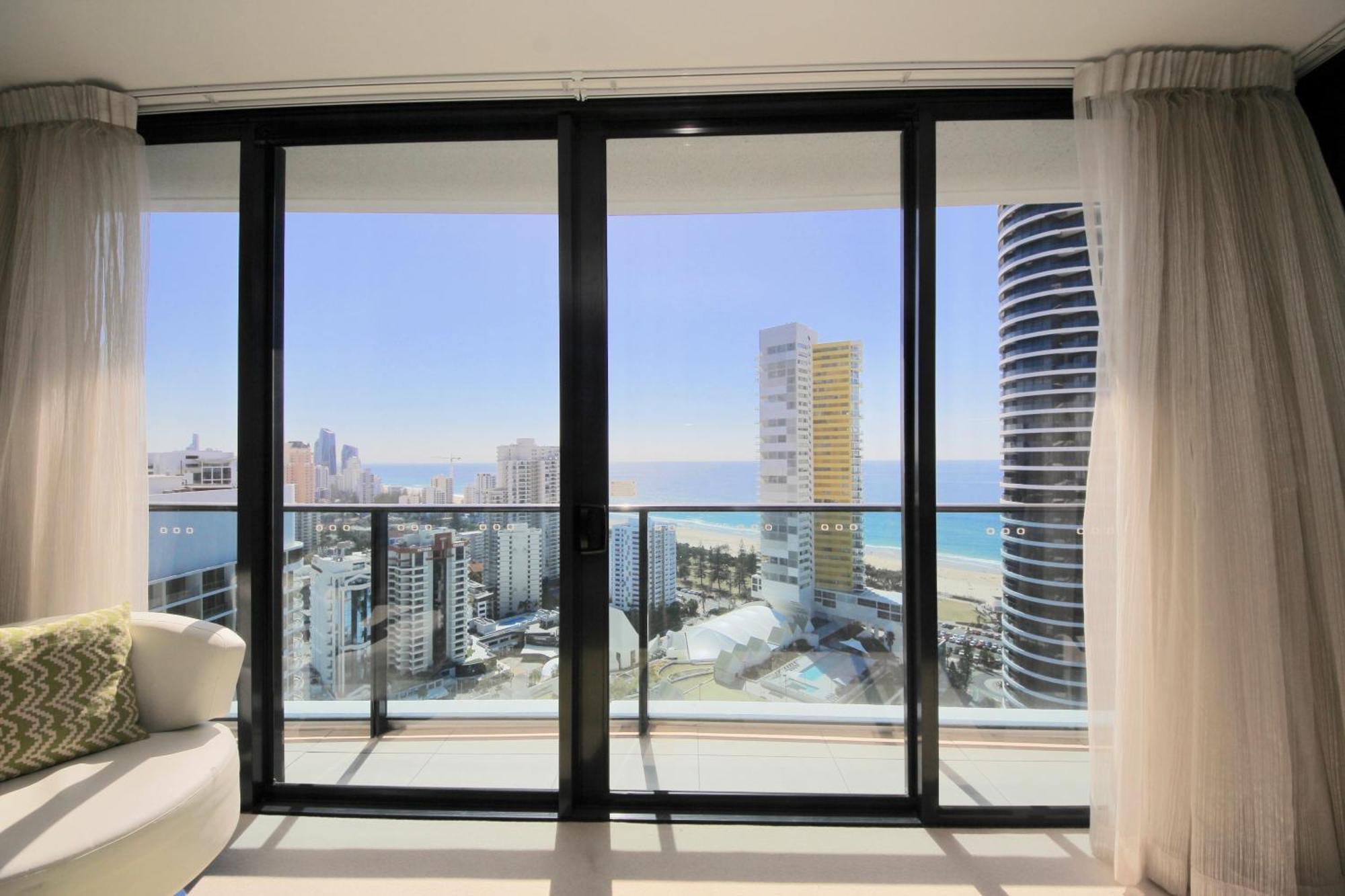 Apartment Oracle 2705