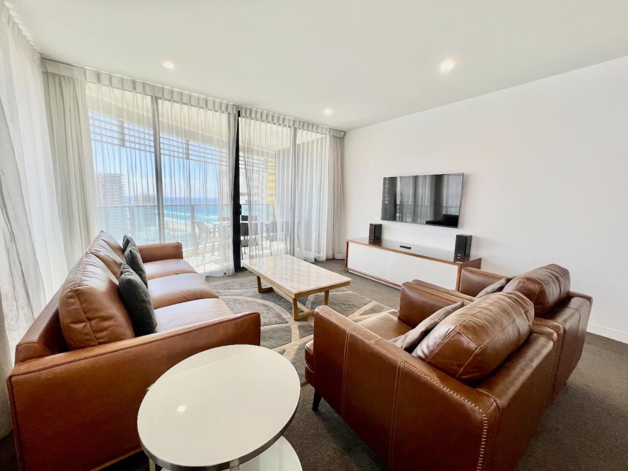 Apartment Oracle 2401