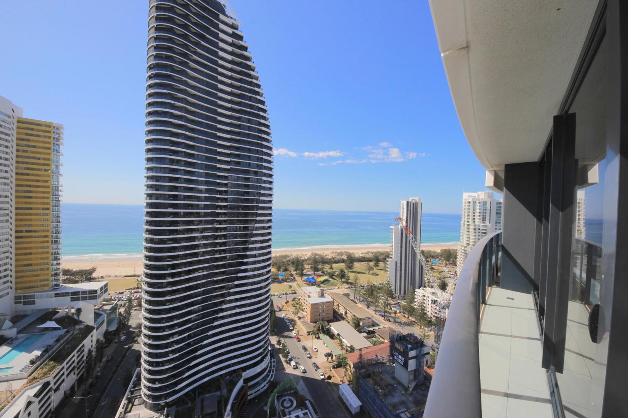 Oracle 2705 Apartment