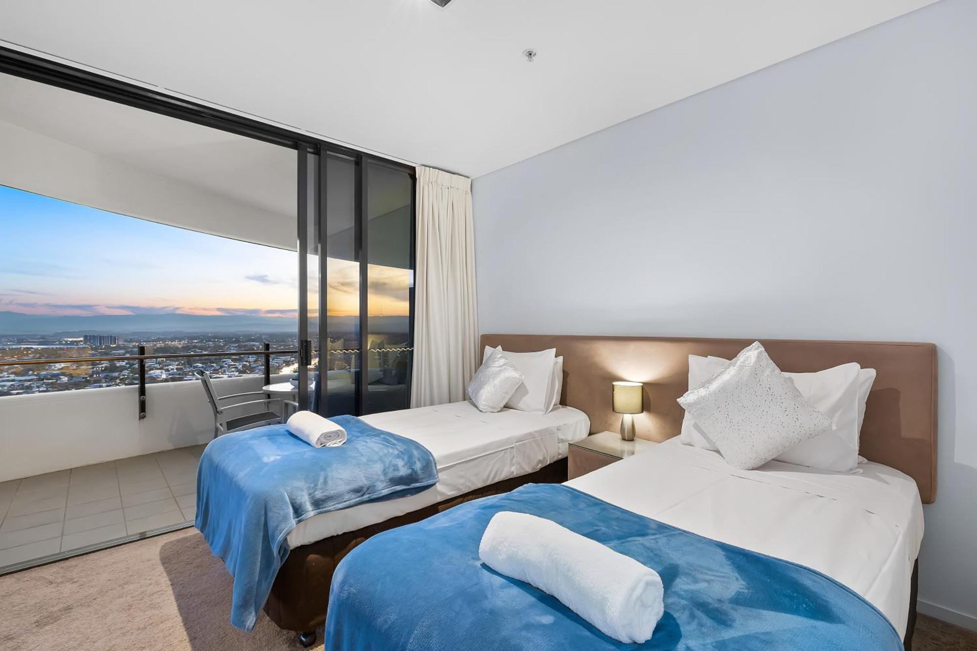 The Wave 2404 Gold Coast