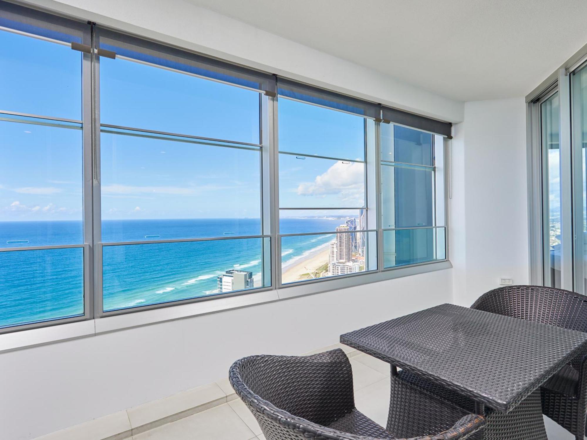 Serain Residences On 9 Hamilton Avenue Apartamento *