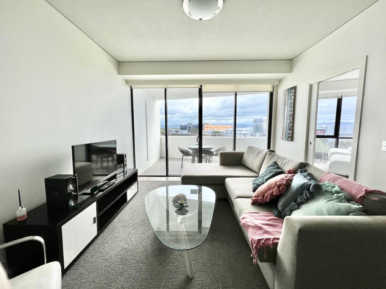 Sierra Grand 610 * Gold Coast