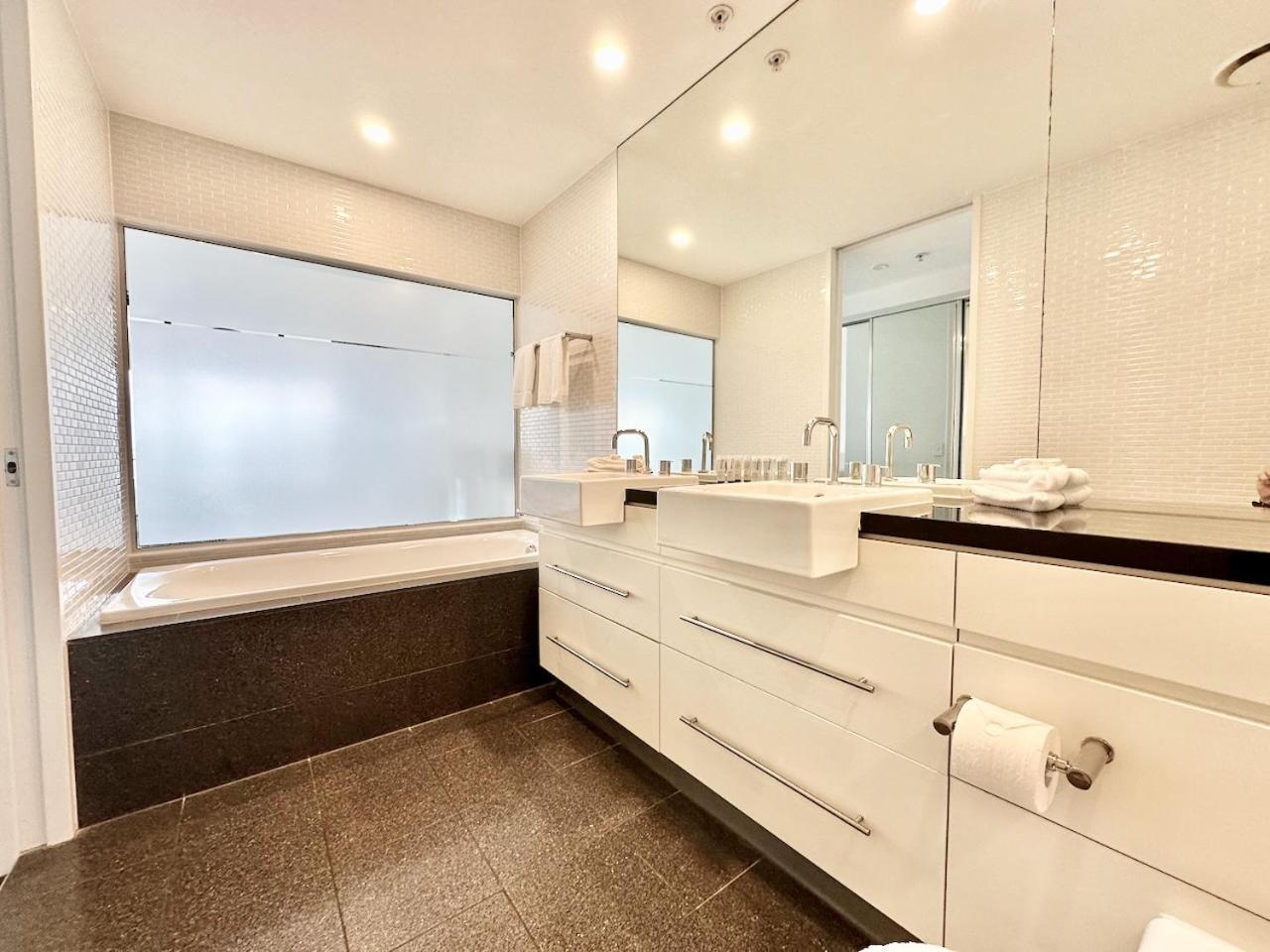 Apartment The Wave 1603 Gold Coast