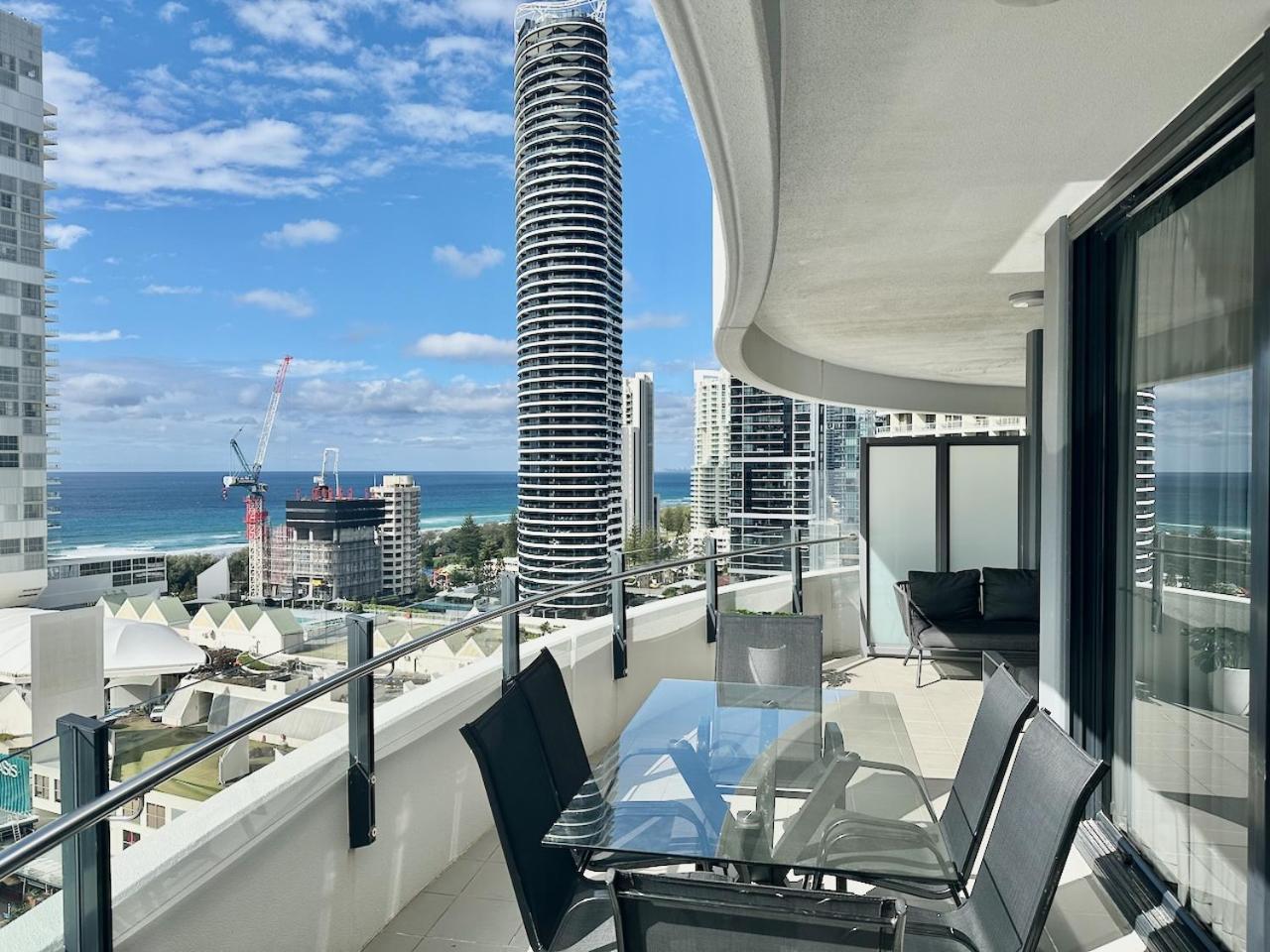 The Wave 1603 Apartment *