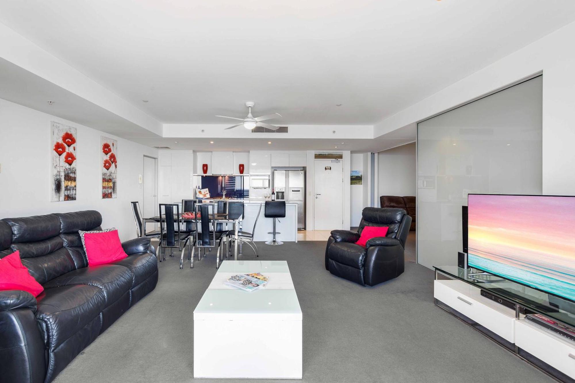 Circle On Cavill 4* Gold Coast