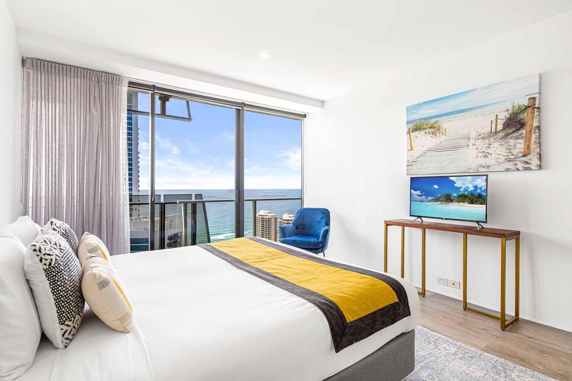 Circle On Cavill Aparthotel Gold Coast