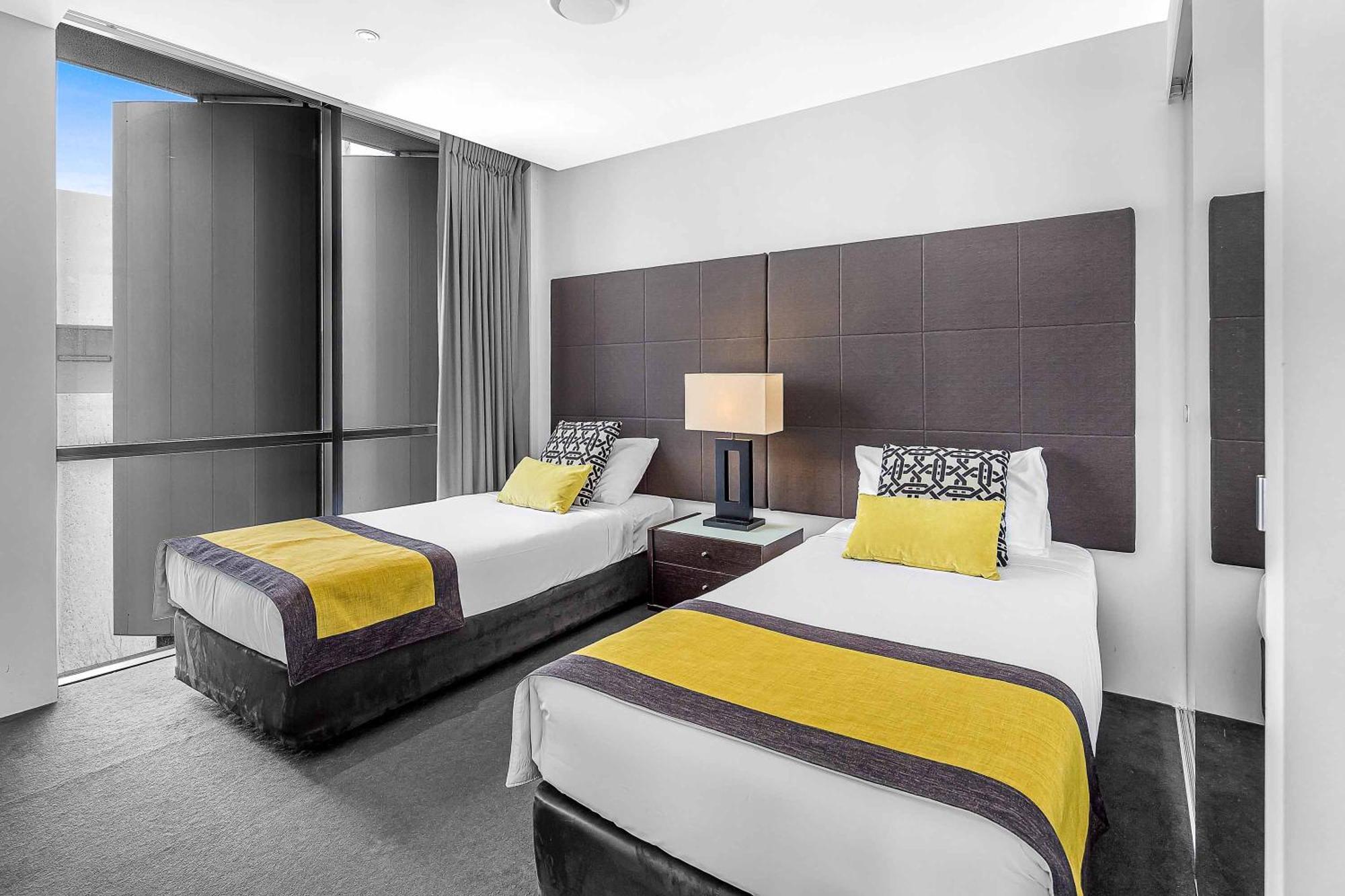 Circle On Cavill Gold Coast