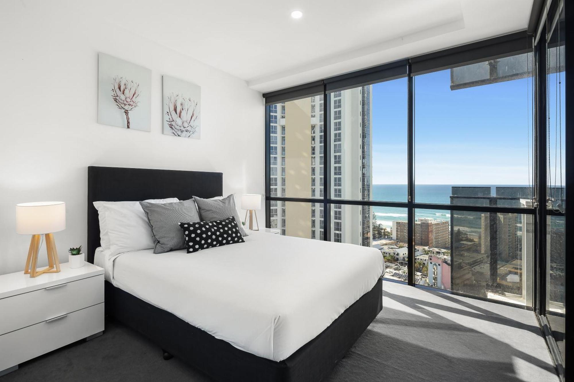 Circle On Cavill Aparthotel Gold Coast