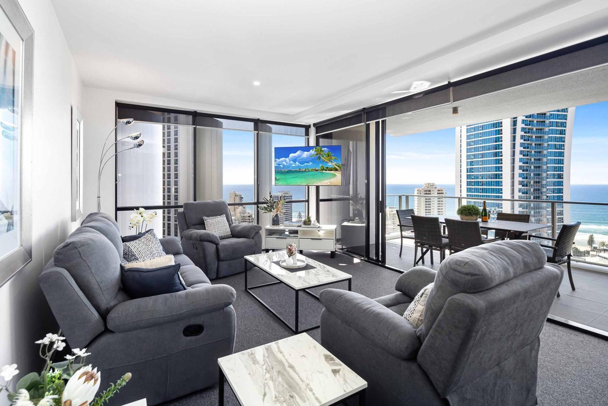 Circle On Cavill Aparthotel 4*