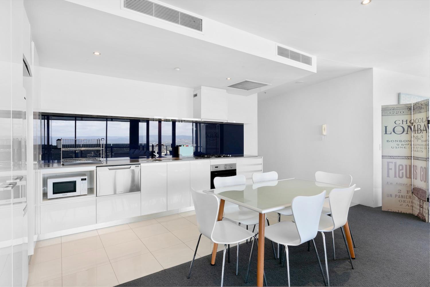 Apartment Circle On Cavill Surfers Paradise Apartments-holiday Paradise Gold Coast