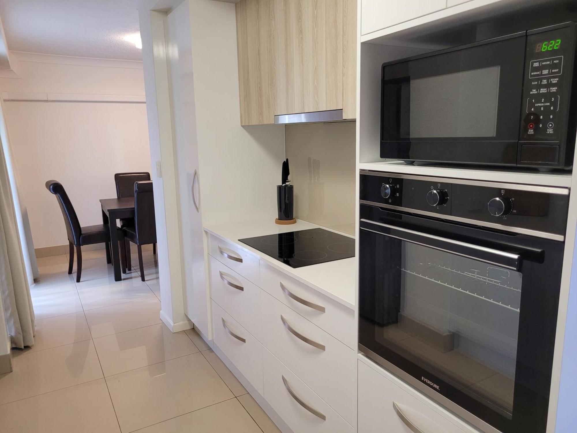 Surfers Aparthotel