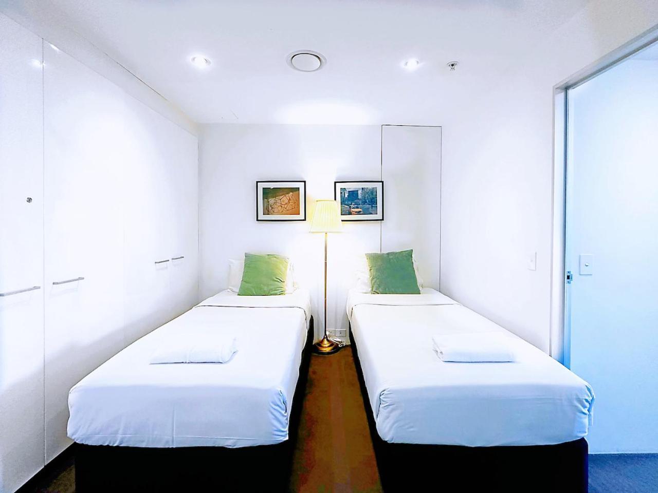 Apartment Circle On Cavill Surfers Paradise Apartments-holiday Paradise Gold Coast