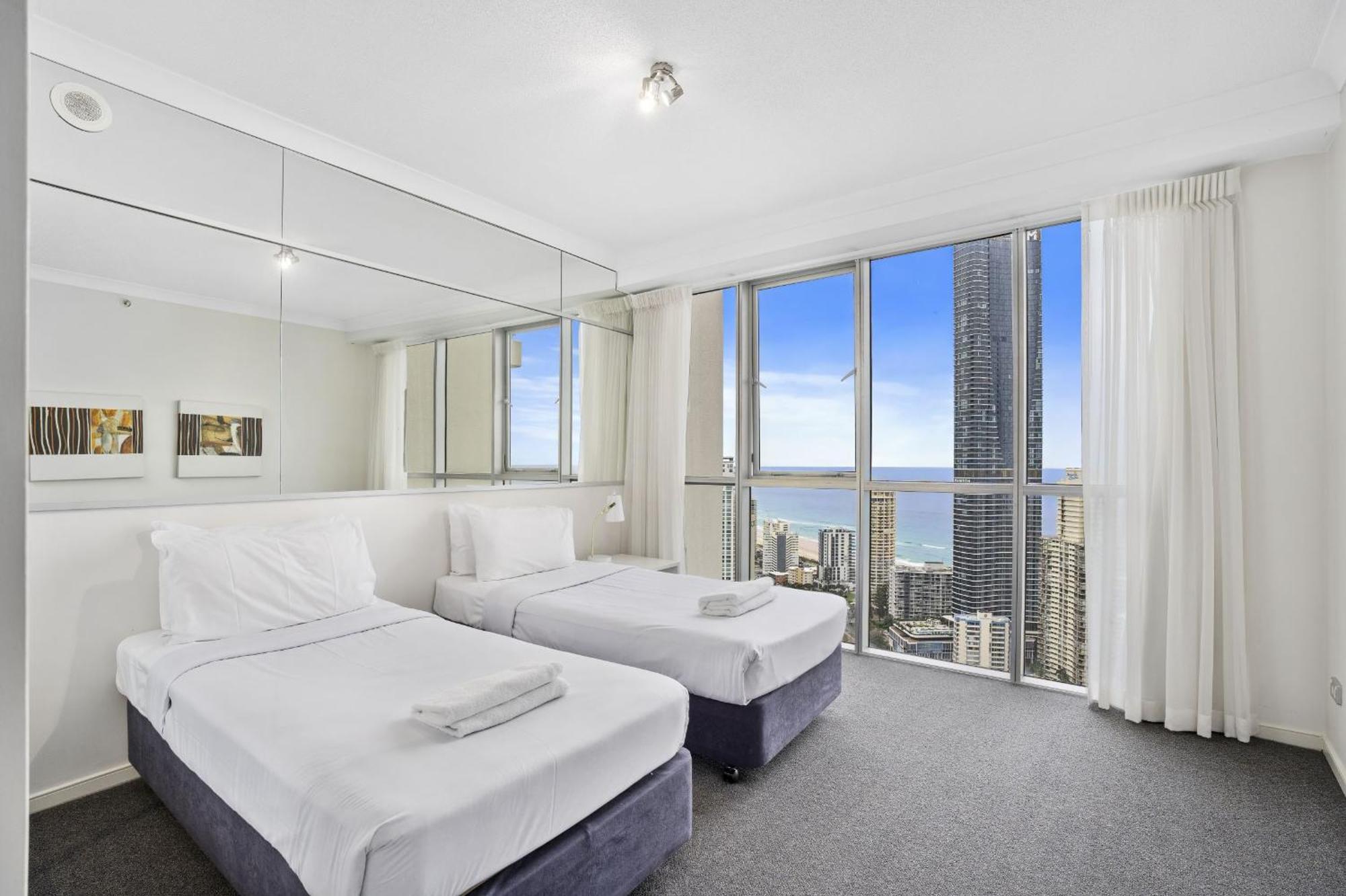 Chevron Renaissance - Hr Surfers Paradise Gold Coast