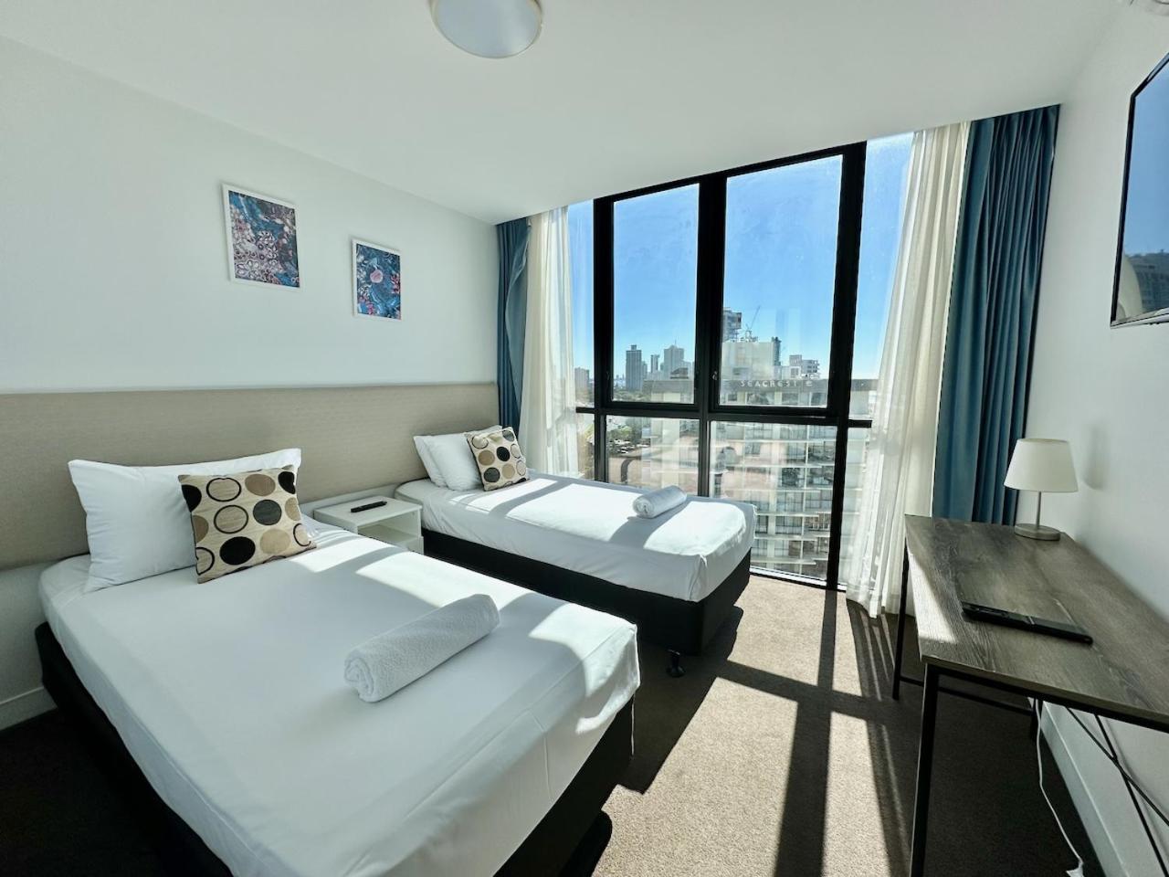 Apartment Rhapsody 1405 Gold Coast
