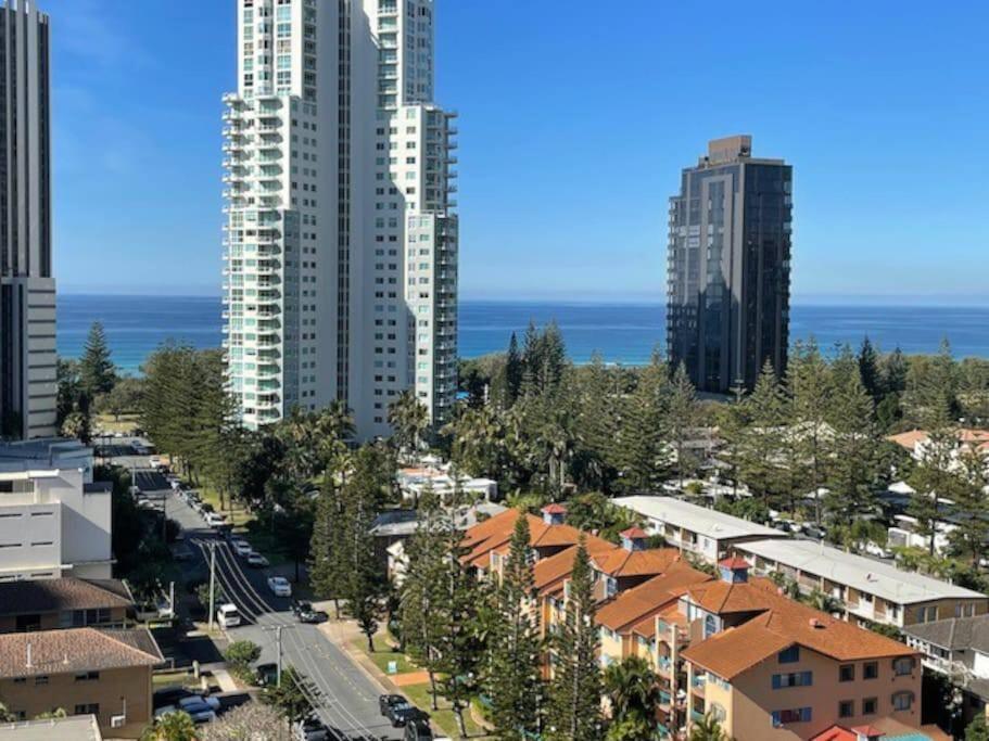 Apartment Ocean Views, Broadbeach #604 Beaches *