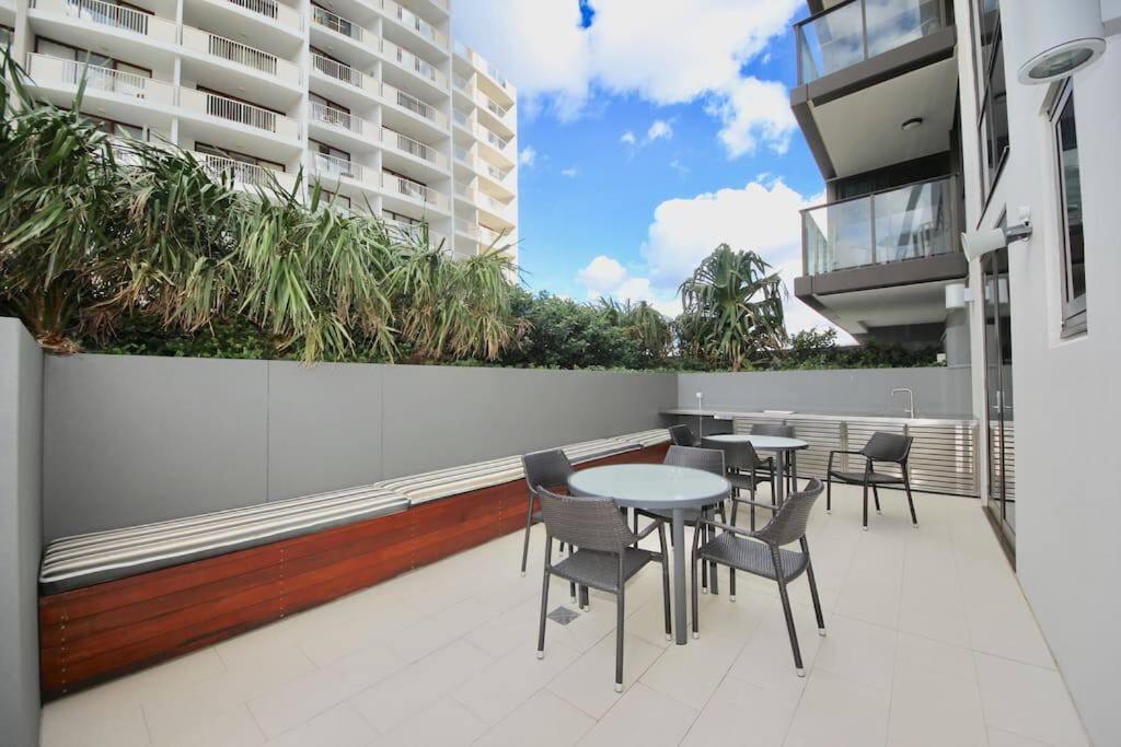 Ocean Views, Broadbeach #604 Beaches Apartment Gold Coast