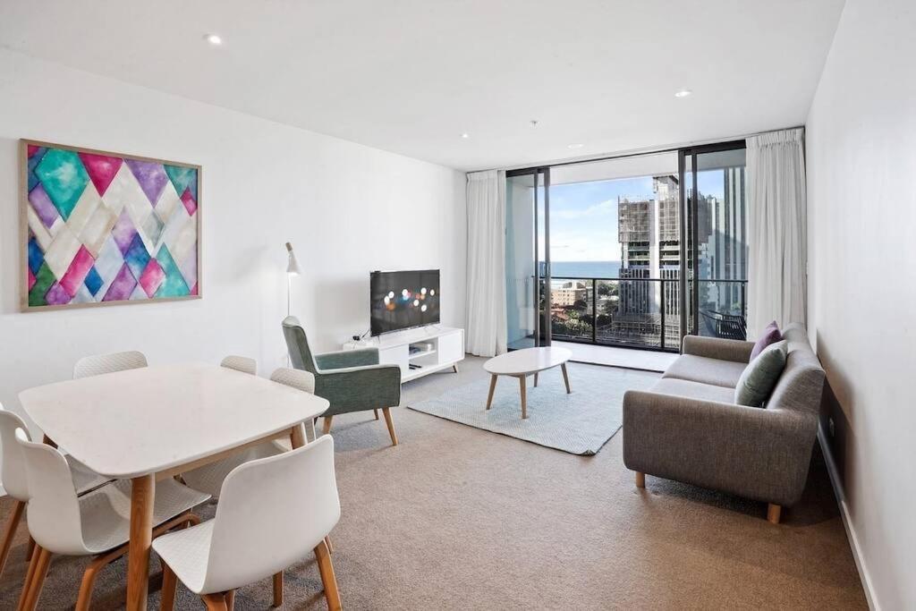 Apartment Ocean Views, Broadbeach #604 Beaches Gold Coast