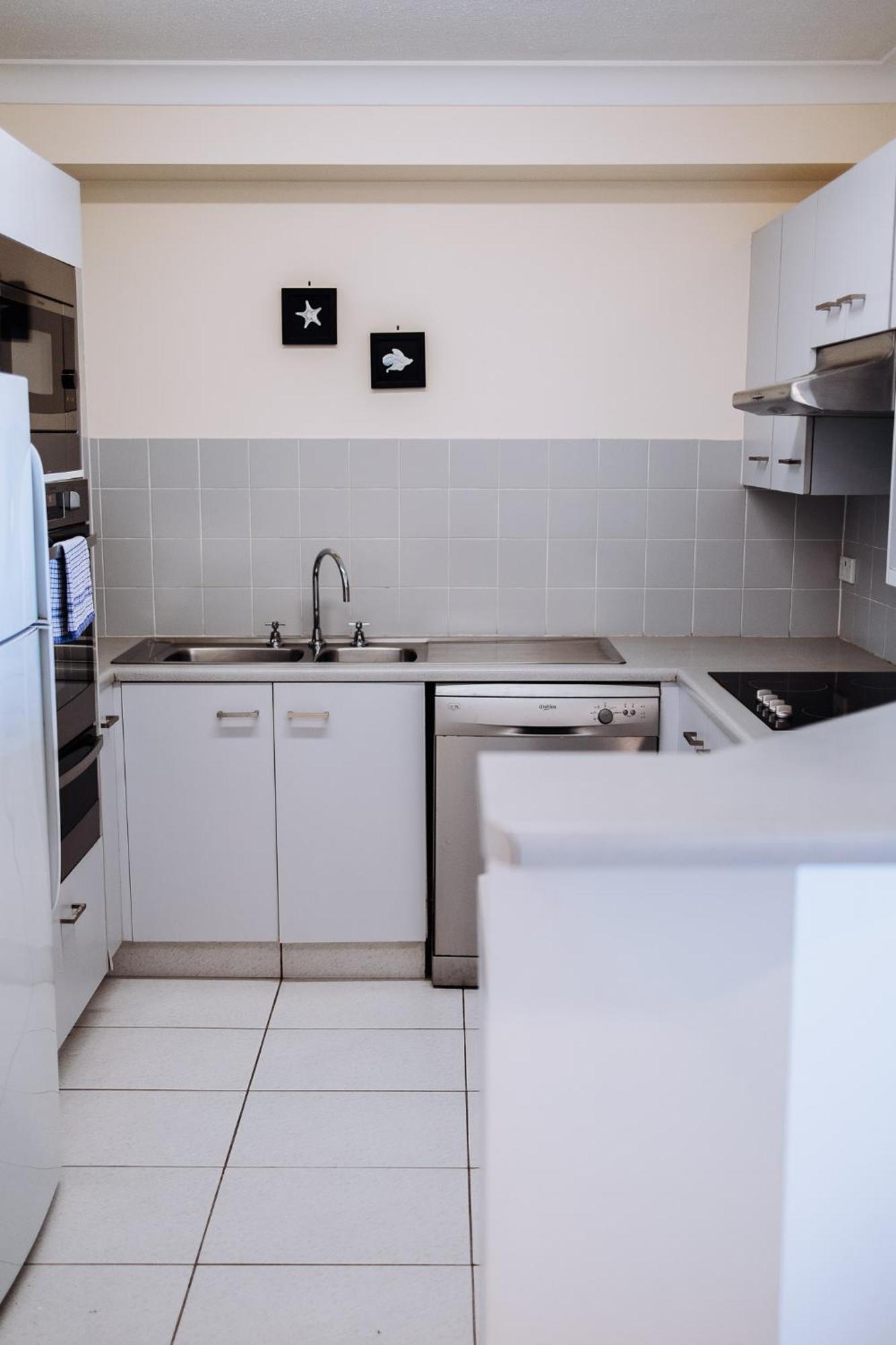 Surfers Horizons Aparthotel 4*